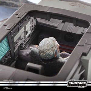 INT-4 Interceptor and Imperial Remnant Warlord The Vintage Collection 2026 vehicle and action figure